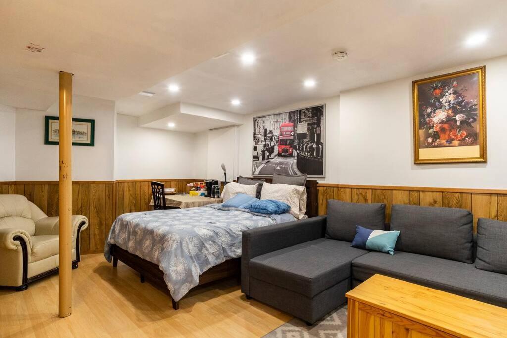 Gasthof Big Oasis Studio Near Airport Yyz *