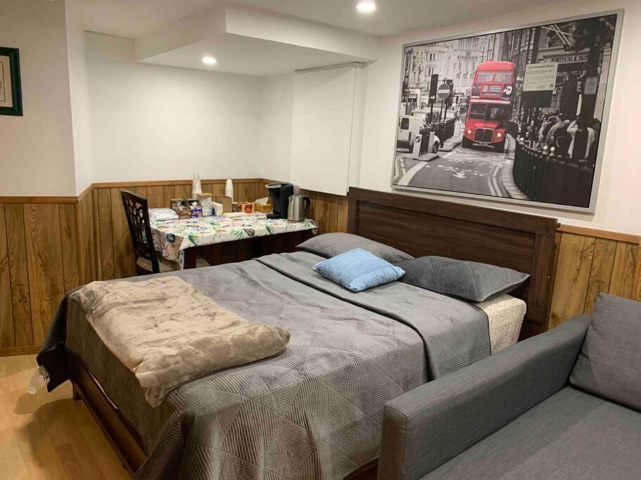 Gasthof Big Oasis Studio Near Airport Yyz Toronto