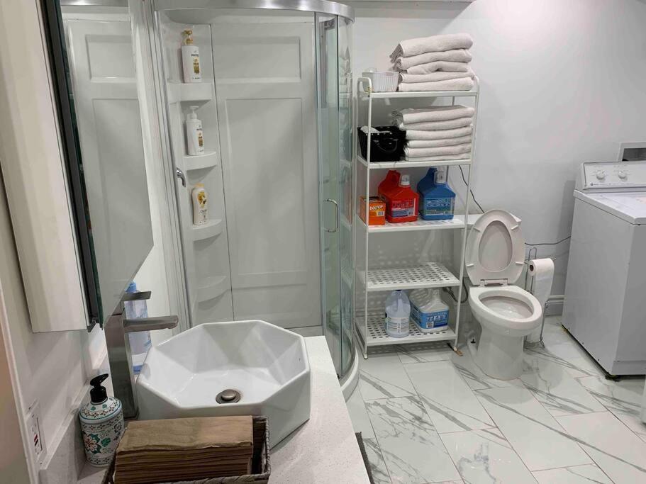 Big Oasis Studio Near Airport Yyz Gasthof